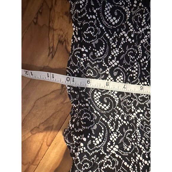 🖤‎ DKNY Strapless One-Piece Swimsuit – Black & White Lace Print – Peplum Ruffle - Picture 4 of 9